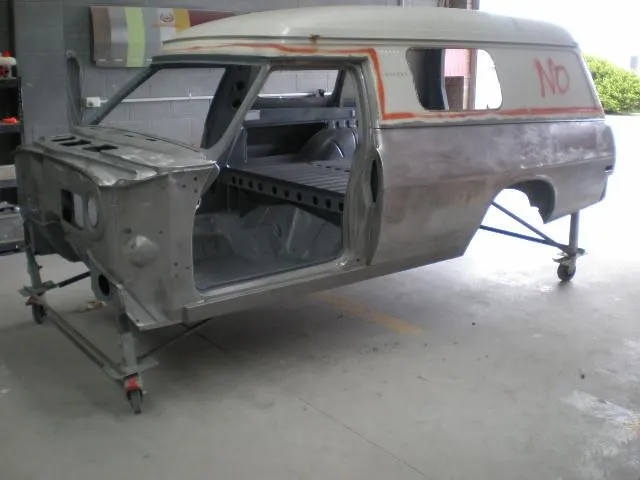 1974 HQ Holden Sandman Panel Van image 6